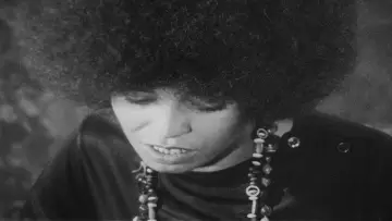 Задник к фильму "Angela Davis: Portrait of a Revolutionary" #1169806