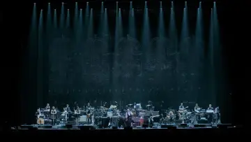 Задник к фильму "Hans Zimmer: Live in Prague" #392944