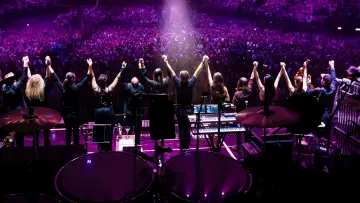 Задник к фильму "Hans Zimmer: Live in Prague" #392947