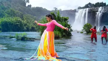 Задник к фильму "ഡഫേദാര്‍" #1164018