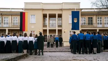 Задник к фильму "Молчащий класс" #360976