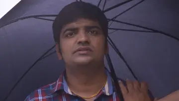 Задник к фильму "யார் இவன்" #1158549