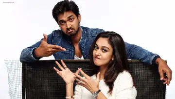 Задник к фильму "சொல்லிவிடவா" #1149220