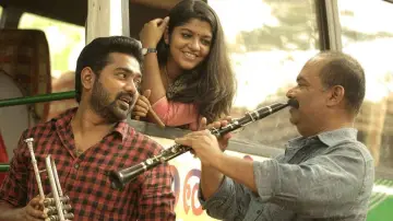 Задник к фильму "സൺഡേ ഹോളിഡേ" #1157437
