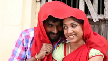 Задник к фильму "களவு தொழிற்சாலை" #1527552