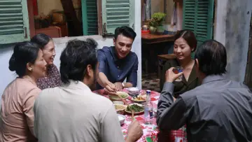 Задник к фильму "Có Căn Nhà Nằm Nghe Nắng Mưa" #1181340