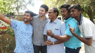 Задник к фильму "ஆளுக்கு பாதி 50/50" #1163722
