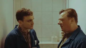 Задник к фильму "Между рядами" #1053376