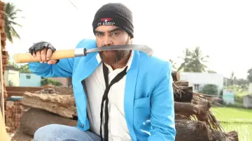 Задник к фильму "உத்தரவு மகாராஜா" #1163068