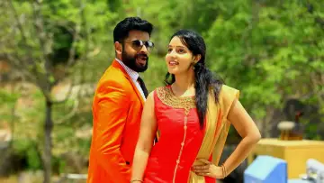 ഹലോ ദുബായ്ക്കാരന്‍ постер