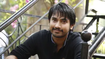 Задник к фильму "రంగులరాట్నం" #968472