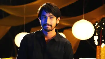 Задник к фильму "రంగులరాట్నం" #968473