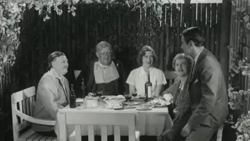 Задник к фильму "Familien Olsen" #741557