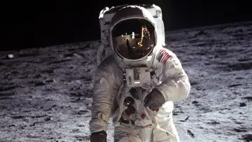 Задник к фильму "Apollo 11: The Untold Story" #1146046