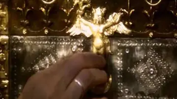 Задник к фильму "Revelation" #499543