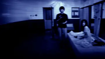 Задник к фильму "Паранормальное явление: Ночь в Токио" #1002412