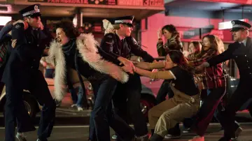 Задник к фильму "Riot" #744892
