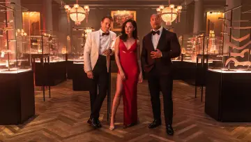 Задник к фильму "Красное уведомление" #263191