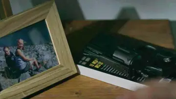 Задник к фильму "Игрушечный пистолет" #739158