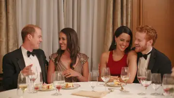 Задник к фильму "Harry & Meghan: A Royal Romance" #362101