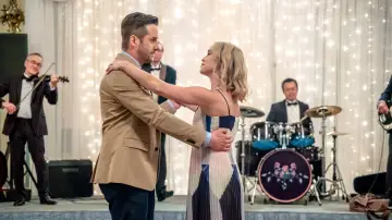 Задник к фильму "Love at First Dance" #425164