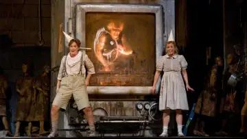 Задник к фильму "The Metropolitan Opera: Hansel and Gretel" #425659