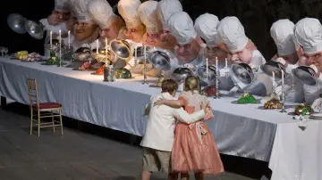 Задник к фильму "The Metropolitan Opera: Hansel and Gretel" #425661