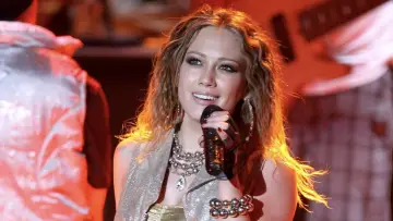 Задник к фильму "Hilary Duff: Live at Gibson Amphitheatre" #1523232