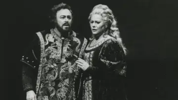 Задник к фильму "Il Trovatore" #1636619
