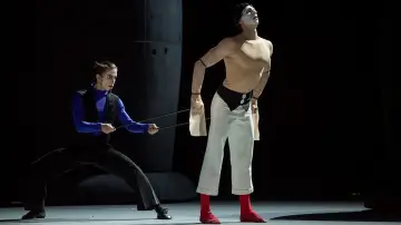 Задник к фильму "Bolshoi Ballet: Carmen Suite / Petrushka" #1803792