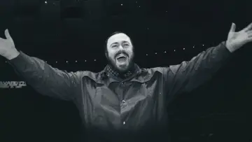 Задник к фильму "Паваротти" #1853954