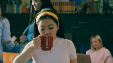 Задник к фильму "Всем парням: P.S. Я все еще люблю тебя" #812342