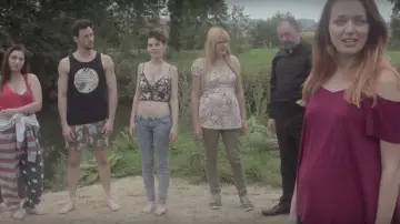 Задник к фильму "Lonely Hearts" #1145168