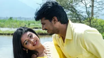 Задник к фильму "குத்தூசி" #968663