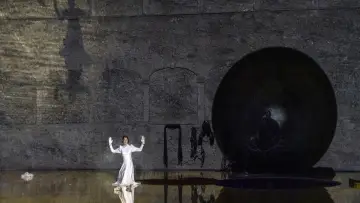 Задник к фильму "Strauss: Salome" #1634957