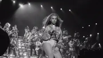 Задник к фильму "HOMECOMING. Фильм Beyoncé" #440738