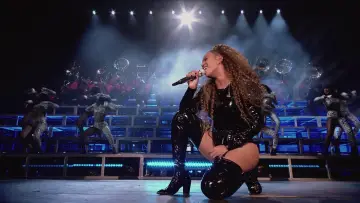 Задник к фильму "HOMECOMING. Фильм Beyoncé" #440739