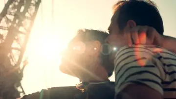 Задник к фильму "Almost Love" #494567
