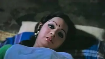 Задник к фильму "பதினாறு வயதினிலே" #1146927