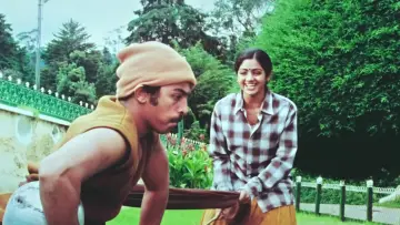 Задник к фильму "மூன்றாம் பிறை" #1880974