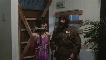 Задник к фильму "逆噴射家族" #1588281