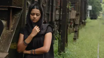 Задник к фильму "வாழ்த்துக்கள்" #1158992