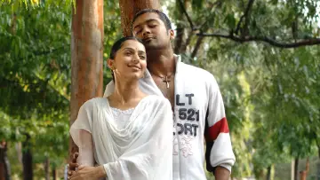 சில்லுனு ஒரு காதல் постер