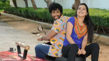 Задник к фильму "பித்தல மாத்தி" #503509