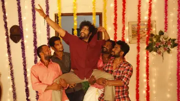 Задник к фильму "பித்தல மாத்தி" #503510