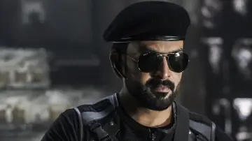 Задник к фильму "L2: എമ്പുരാൻ" #648309