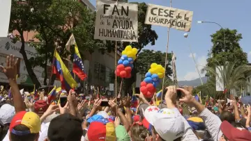 Задник к фильму "Venezuela, la maledizione del petrolio" #1149342