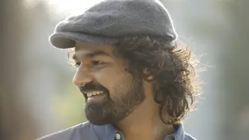 Задник к фильму "ഹൃദയം" #493550