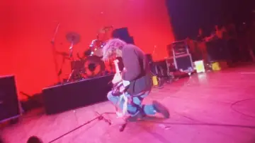 Задник к фильму "Nirvana: Live at the Paramount" #1059579