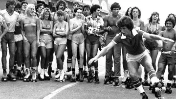 Задник к фильму "Roller Boogie" #732817